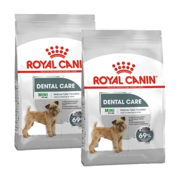 Zwei Beutel Royal Canin Dental Care Hundefutter für Mini-Rassen, mit einem kleinen Hund auf der Verpackung und Text, der die Zahnsteinreduzierung hervorhebt.