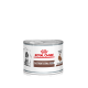 Royal Canin Gastrointestinal Welpen-Dosenfutter, mit einer weichen Mousse-Textur, mit einem veterinärmedizinischen Etikett und einem Hundebild.