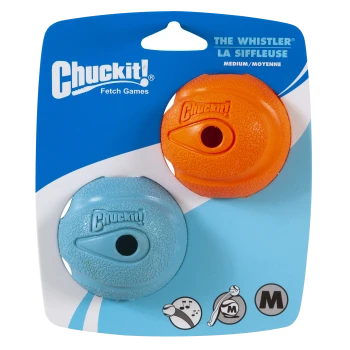 Zwei mittelgroße Hundebälle in Blau und Orange, beschriftet mit "Chuckit! The Whistler," auf einer blauen Verpackung mit Symbolen für Geräusch und Größe.