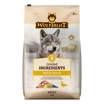 Wolfsblut Hundefuttertasche mit "Begrenzte Zutaten Wildente" für Erwachsene, 9 kg. Enthält bunte Früchte und Gemüse.