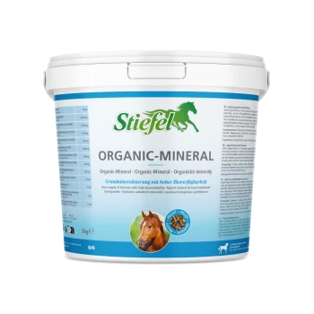 Eimer mit Stiefel Organic-Mineral-Pferdeergänzung, mit einem Pferdebild, mit Text, der organische Spurenelemente und eine getreidefreie Formel hervorhebt.