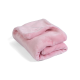 Eine weiche, gefaltete rosa Haustierdecke aus Plüschstoff, ideal, um Haustiere warm und bequem zu halten.