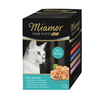 Miamor Feine Filets Mini Katzenfutterverpackung mit einer weißen Katze, mit 8 x 50g Portionen in verschiedenen Geschmacksrichtungen, darunter Huhn und Thunfisch.