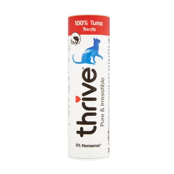 Przysmaki z tuńczyka Thrive 100% dla kotów, cylindryczne opakowanie z niebieskim sylwetką kota, oznaczone "Pure & Irresistible" i "0% Nonsense."