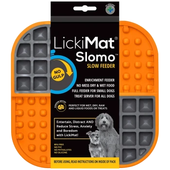 LickiMat Slomo langsamer Futterspender für Haustiere, mit einem orangefarbenen Design und strukturierten Abschnitten für Futter, gekennzeichnet als BPA-frei und perfekt für Nass- und Trockenfutter.