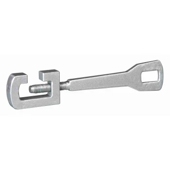 Metalowe narzędzie z zaciskiem w kształcie litery C i gwintowaną rączką, zaprojektowane do dokręcania lub zabezpieczania przedmiotów.
