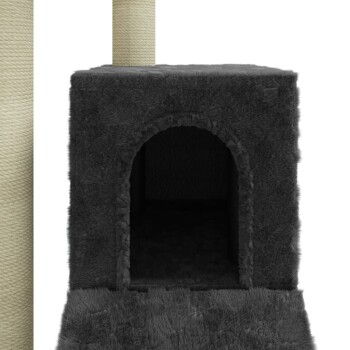 Schwarzes Plüsch-Katzenhaus mit einem gewölbten Eingang, begleitet von zwei mit Sisal umwickelten Kratzpfosten auf beiden Seiten.