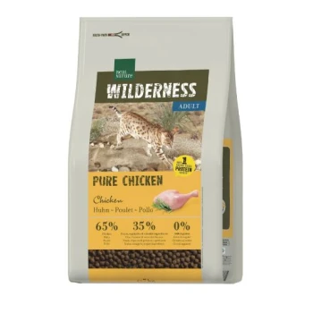 Wilderness Adult Trockenfutter für Katzen, Pure Chicken Rezeptur; Foto einer Wildkatze; Aufschriften 'WILDERNESS', 'Pure Chicken', '65% 35% 0%'.
