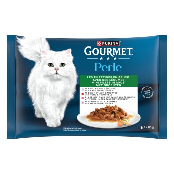 Pack Purina Gourmet Perle pour chat avec chat blanc à poil long, assiette de viande en sauce, étiquette «GOURMET Perle» et «4 x 85 g»