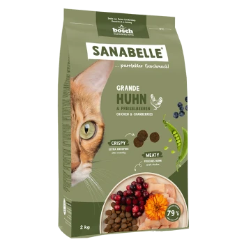 Katzenfutterbeutel mit "Sanabelle Grande Huhn & Preiselbeeren" mit Huhn und Preiselbeeren, der knusprige und fleischige Texturen hervorhebt, 2 kg.