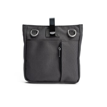 Grau Haustierzubehörbeutel mit einer vorderen Reißverschlusstasche, zwei Metallösen und einem Clip oben für eine einfache Befestigung.