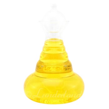 Eine Glasflasche mit einem einzigartigen, gestuften Design, gefüllt mit einer leuchtend gelben Flüssigkeit, beschriftet mit "Lunderland."