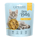 Niebieskie opakowanie Cat's Love Pure Bites z liofilizowanym filetem z kurczaka dla kotów z wizerunkiem szarego pręgowanego kota.
