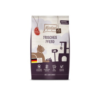 Mjamjam Katzenfuttertüte mit der Aufschrift „Frisches Pferd“, rotem Anhänger „Mit Frischfleisch“, deutscher Flagge und Symbolen für Produktvorteile