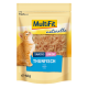Verpackung von Katzensnacks mit einer verspielten orangefarbenen Katze, beschriftet mit "MultiFit naturelle Snacks Junior Thunfisch" auf blauem Hintergrund.