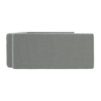 Graues rechteckiges Haustierbett mit einem schlichten Design, aus weichem Stoff und mit niedrigem Profil.