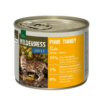 Dosenkatzenfutter mit der Bezeichnung "Wilderness Pure Turkey," mit einem Bild einer Wildkatze, mit 99% Truthahn, 1% Pflanzen und 0% zugesetzten Körnern.