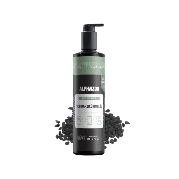 Ein Behälter mit Schwarzkümmelöl für Hunde, beschriftet mit 'ALPHAZOO Care', mit einem Pfotenabdruckdesign und dem Text 'SCHWARZKÜMMELÖL kaltgepresst.'