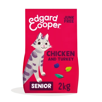Cat food bag featuring a playful illustration of a gray cat, labeled "Edgard Cooper," with "CHICKEN AND TURKEY," "SENIOR," and "2kg."