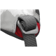 Nahaufnahme eines grauen Hundegeschirrriemens mit einer Metallschnalle und rotem Futter, mit sichtbarem "RUFFWEAR"-Logo.