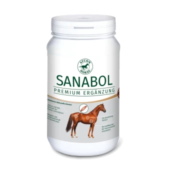 Behälter mit SANABOL Premium Ergänzung für Pferde, mit einer Pferdeillustration und Vorteilen für die Blutzirkulation und den Stoffwechsel.