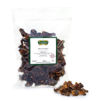 Getrocknete Hühnermägen in einer klaren Tüte mit dem Etikett 'Masterfeed Premium', mit Nährwertangaben und Zutaten in Deutsch.