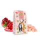 Eine Tüte GranataPet DeliCATessen Garnelen-Katzenfutter mit einer Illustration einer schwarzen und orangefarbenen Katze, umgeben von Granatapfelkernen und Garnelen.