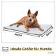 Ein Hund, der auf einem weichen, hellgrauen Haustierbett liegt, das 90 cm mal 60 cm misst, mit dem Text "Ideale Größe für Hunde" darunter.