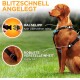 Ein brauner Hund in einem Geschirr auf Gras, mit dem Text: "Schnell anzuwenden", "Kein Ziehen nötig" und "Robuste Anpassung - sicherer Sitz."