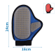 Blaue Haustierpflegehandschuh mit Gummiborsten, misst 24 cm x 18 cm, entworfen für eine effektive Entfernung von Haustierhaaren.