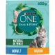 Purina ONE DualNature Katzenfutterbeutel, 650g, mit einer grauen Katze, Huhn und grünen Zutaten, beschriftet mit "Natural Defense," "Adult," und "Huhn."