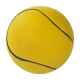 Balle en caoutchouc jaune vif avec des lignes noires, conçue pour le jeu des animaux de compagnie. Idéale pour les chiens et les chats.