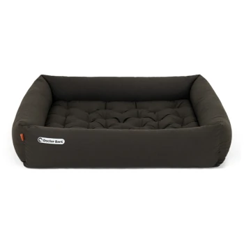 Ein dunkelbraunes rechteckiges Hundebett mit gepolstertem Design und erhöhten Rändern, mit einem "Doctor Bark"-Logo an der Seite.