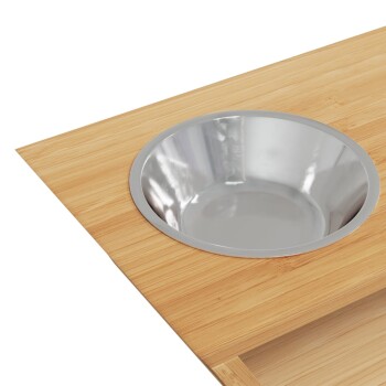 Edelstahl-Haustierfutterschüssel, die in eine Bambusbasis eingesetzt ist, mit einem eleganten Design und glänzendem Innenraum sowie natürlichem Holzfinish.