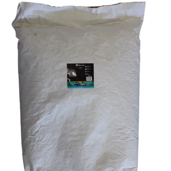 Weißer Papiertüte mit Haustierfutter und einem schwarzen Etikett mit der Marke "Siberman" und Produktdetails, einschließlich Nährwertinformationen.