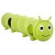 Grünes Plüschraupentunnelspielzeug für Haustiere, mit mehreren Öffnungen und einem lächelnden Gesichtdesign.