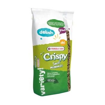 Eine Tüte Versele-Laga Crispy Futter für kleine Säugetiere, mit buntem Text mit "delish," "yum!" und "oh!" auf einem grünen und weißen Hintergrund.