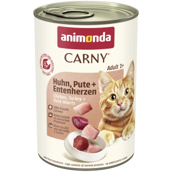 Dose Animonda CARNY Katzenfutter mit der Aufschrift 'Huhn, Pute + Entenherzen', Adult 1+, mit orange-getigerter Katze und Fleischstücken
