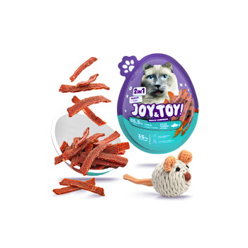 Lila Joy & Toy 2-in-1 Katzensnack-Verpackung (Thunfisch) mit verstreuten roten Thunfischstreifen und Tau-Maus-Spielzeug.