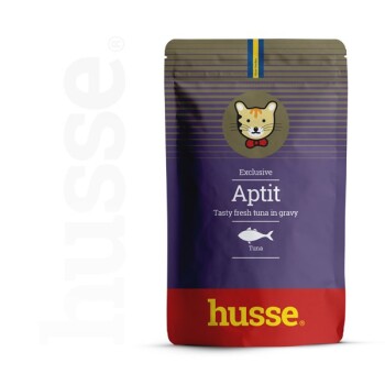 Katze Futterbeutel mit der Aufschrift "Aptit", der eine Cartoon-Katze zeigt, mit dem Text "Leckere frische Thunfisch in Soße" und dem Markennamen "husse."