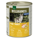Eine Dose Real Nature Wilderness Adult Hundefutter mit "Pure Turkey" und einem Wolf-Bild, mit der Angabe 95% Truthahn und 5% Gemüse und Kräuter.