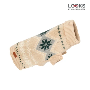 Sweter dzianinowy XL Beżowy sweter dla psa z zielonymi i białymi wzorami w śnieżynki, z prążkowanym kołnierzem i małą brązową etykietą.