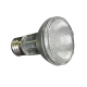LED-Lampe mit einer reflektierenden, strukturierten Linse und einem silbernen Sockel, entworfen für energieeffiziente Beleuchtung.