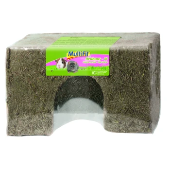 Maison de foin pour petits animaux, étiquetée "MultiFit Heuhaus - M," présentant un cochon d'Inde et une souris sur l'emballage. 100% naturel.