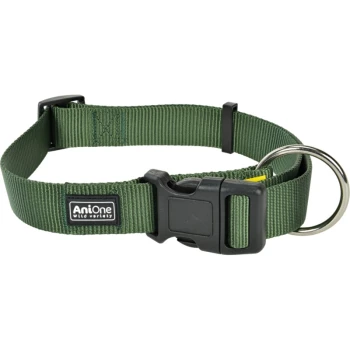 Halsband Classic Nylon grün XL Grüner Nylon-Haustierhalsband mit einer schwarzen Schnalle und einem metallenen D-Ring, mit dem Logo 'AniOne Wild Variety'.