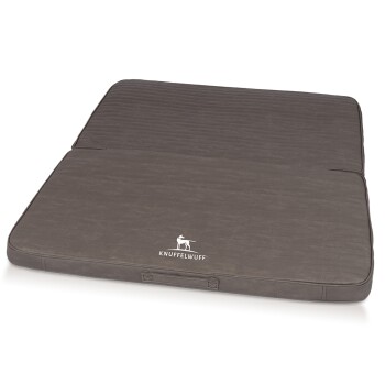 Graues Haustierbett mit einer gesteppten Textur und dem Logo "KNUFFELWUFF" deutlich sichtbar.