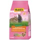 Sac rose MultiFit 800 g d'alimentation à la carotte pour lapins nains, étiqueté « Mit Karotte für Zwergkaninchen », avec images de lapins.