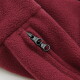 Nahaufnahme einer dunkelroten Fleece-Hundejacke mit einem schwarzen YKK-Doppelreißverschluss.
