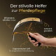 Hand hält ein goldenes Pferdepflege-Werkzeug; deutsche Überschrift 'Der stilvolle Helfer zur Pferdepflege'.