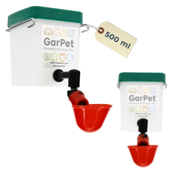 GarPet 500 ml weißer Futterspender mit grünem Deckel und rotem Becher, Etikett: 'GarPet' und 'Besonderes für mein Tier'